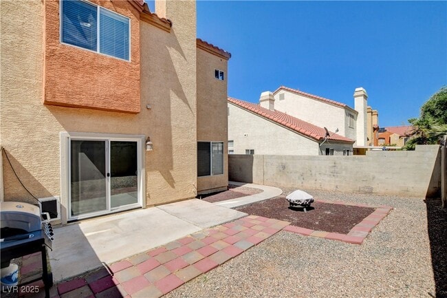 Building Photo - 1661 Cloister Ave