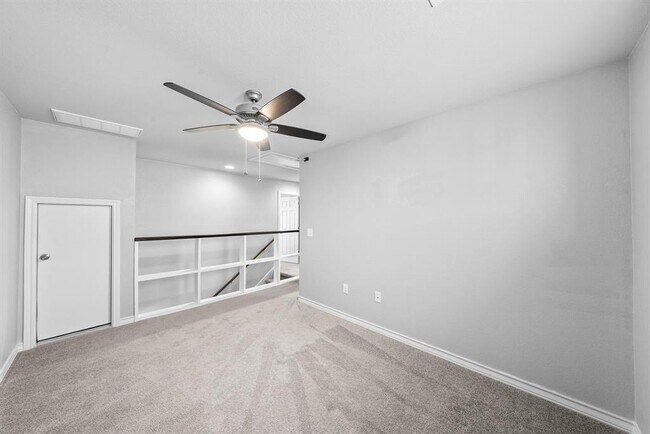 Building Photo - 5002 Plum Peach Bend