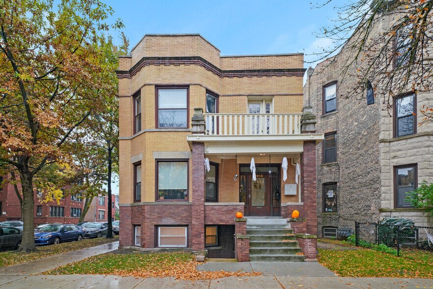 Primary Photo - 2203 W Giddings St