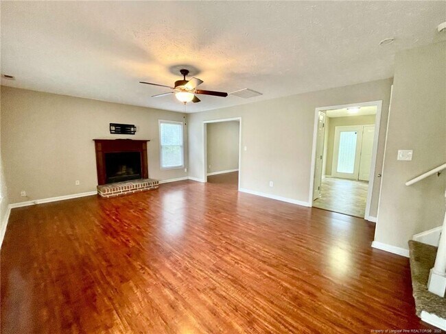 Building Photo - 5775 Sonora Pl