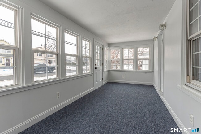 Building Photo - 15 Cowles St