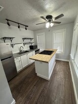 Building Photo - 1512 Hayes St