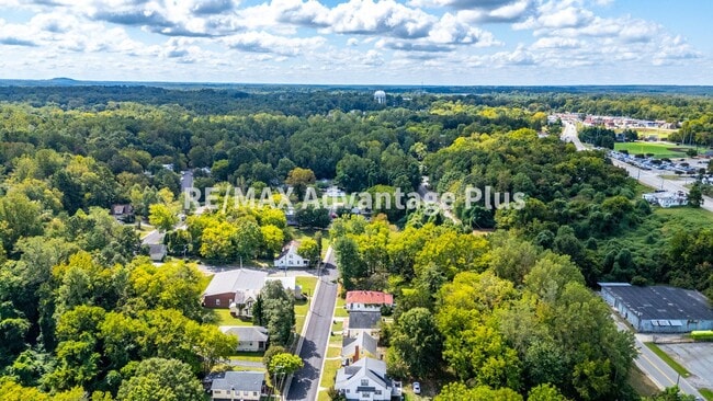 Building Photo - 3 Bedroom 2 Bath in Farmville!