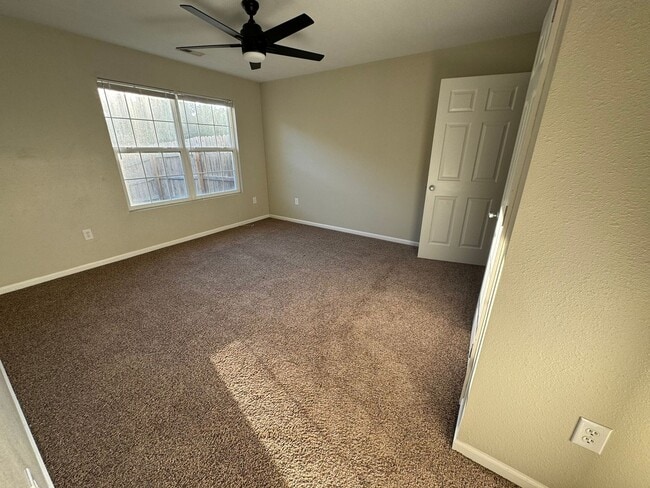 Building Photo - 16371 Holy Cross Ln