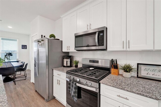 Building Photo - 23823 Escardilla Dr