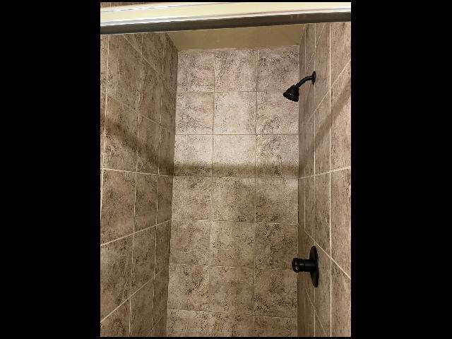 Building Photo - 3012 Miracle Hts Cv