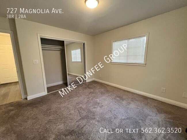 Building Photo - 727 Magnolia Ave