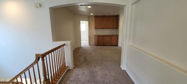 Building Photo - 822 Belleza Dr