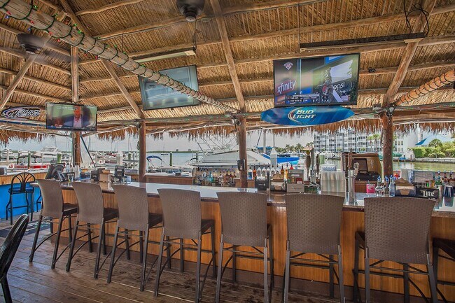 Building Photo - 2 Bedroom-2 Bath-UNFURNISHED Anglers Cove Cabana with covered parking