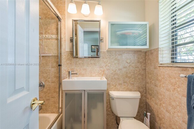 Building Photo - 26 NE 3rd St