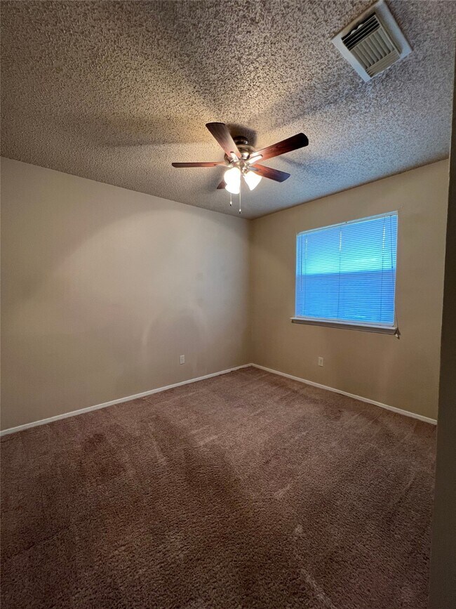 Building Photo - 2111 Wheathall Camp Ln