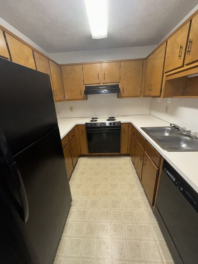 Building Photo - r3801d