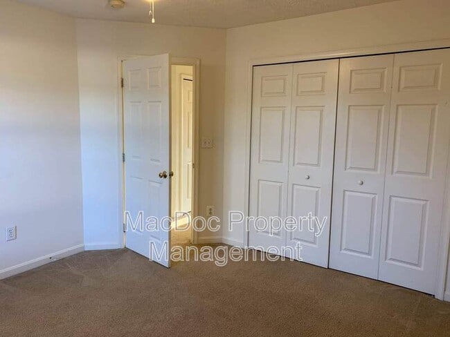 Building Photo - 10506 Boxmeer Ct