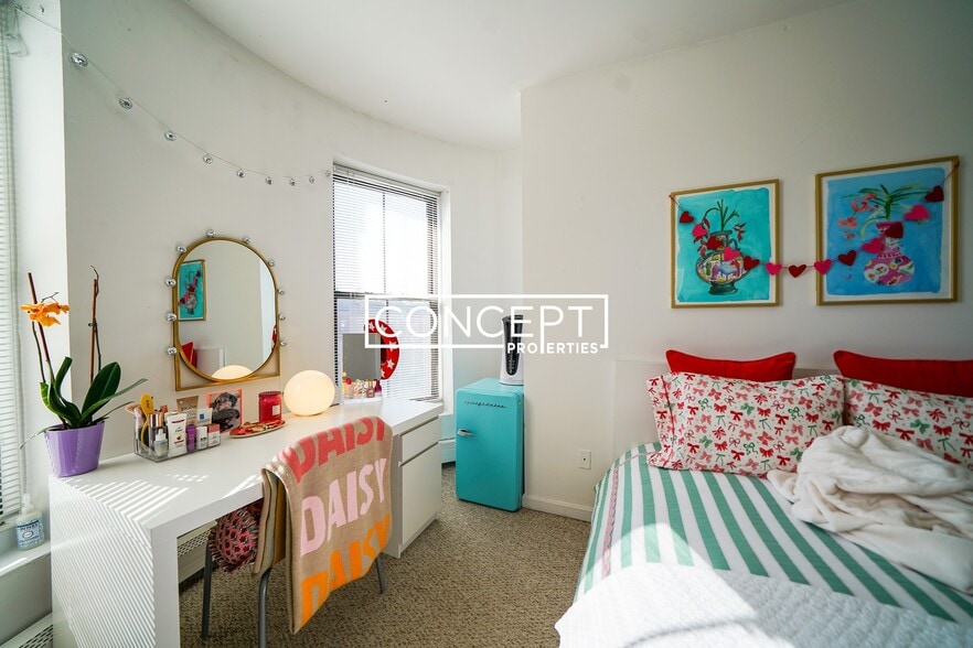 Building Photo - 486 Massachusetts Ave