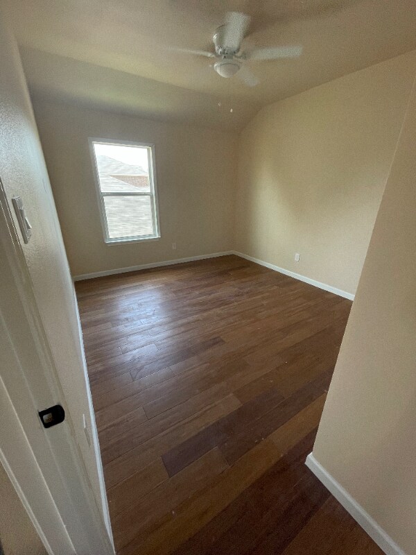 Building Photo - 1076 Zeus Cir
