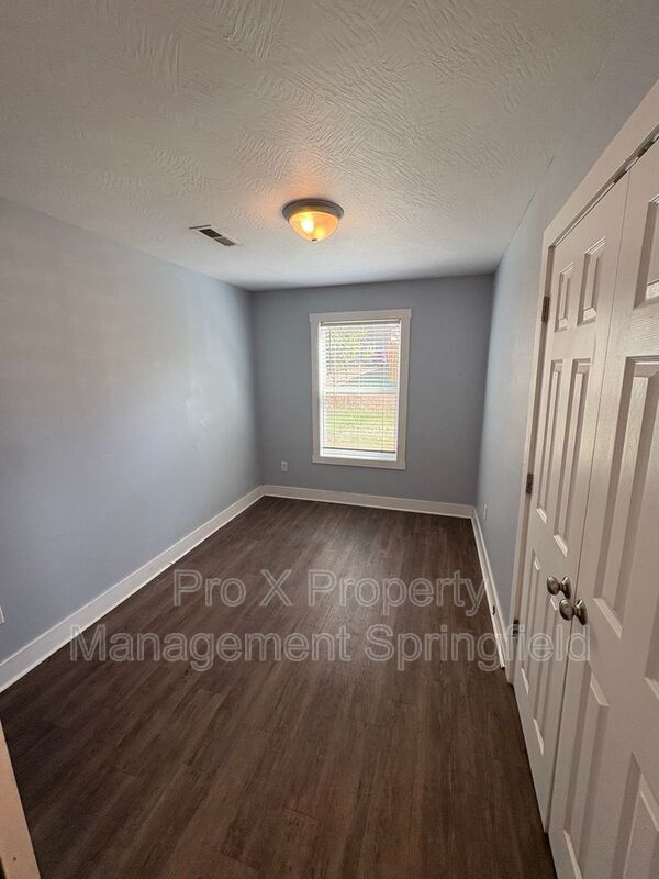 Building Photo - 3220 N Howard Ave