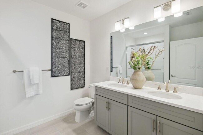 Building Photo - 3462 Caravelle St