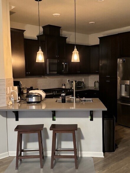 Building Photo - 7969 SE Engelmann St