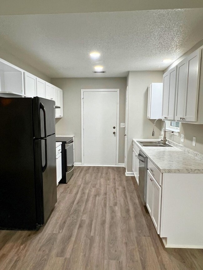 Building Photo - 3/2 in Sugarmill with pool access!