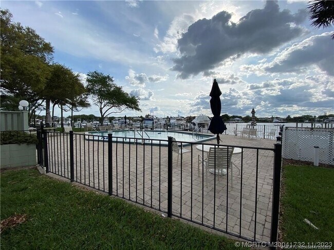 Building Photo - 3901 SE St Lucie Blvd
