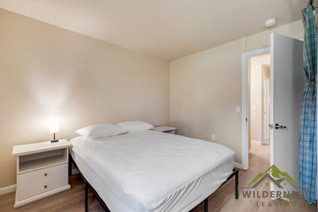 Building Photo - Fully Remodeled Gold Camp 2 Bed/1Bath