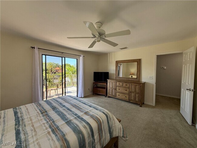 Building Photo - 27791 Hacienda E Blvd