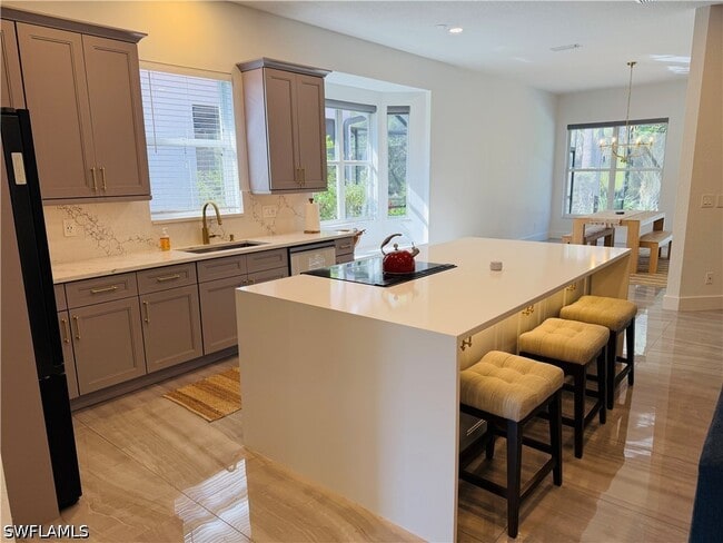 Building Photo - 6072 Highwood Park Ct