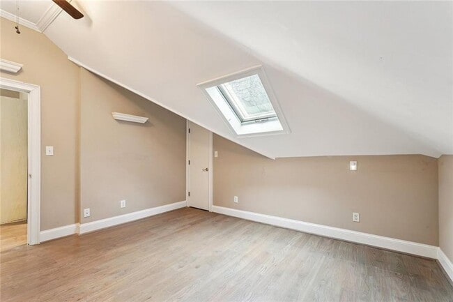 Building Photo - 511 Pine Valley Rd SE