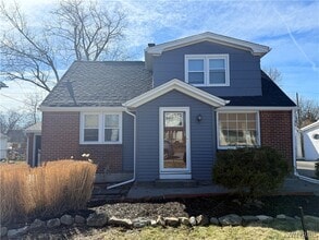 Building Photo - 77 Balbach Dr