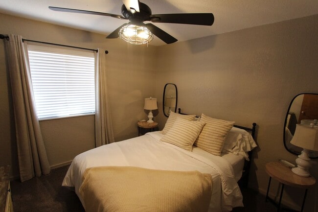 Building Photo - Fully Furnished 4-Bed Home in Kachina Village with Bonus Rec Room