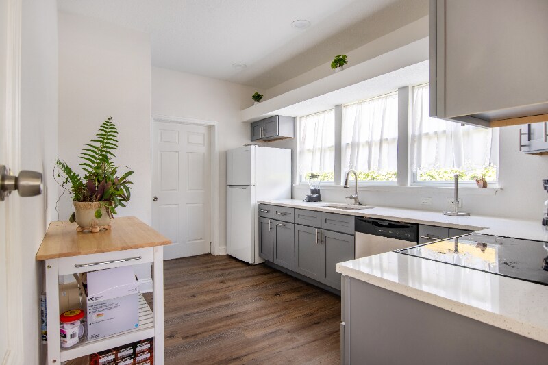 Building Photo - 1023 E Broad St