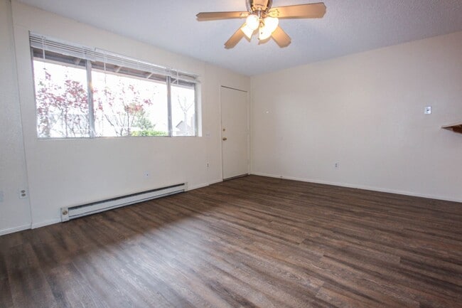 Building Photo - 4910 N Arnold Dr