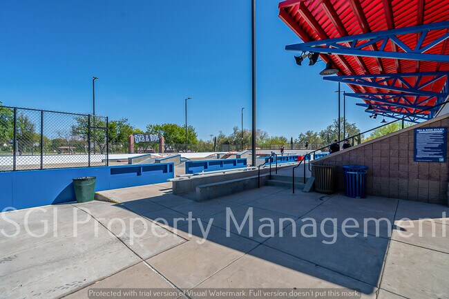 Building Photo - 39531 N White Tail Ln