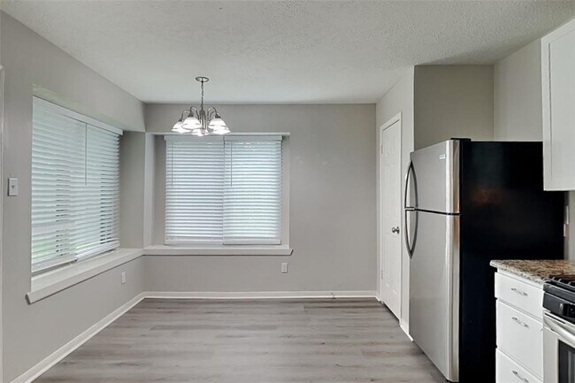 Building Photo - 16322 Jast Dr