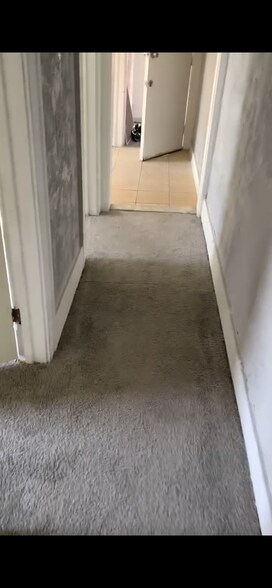 Building Photo - 9845 Belleterre St