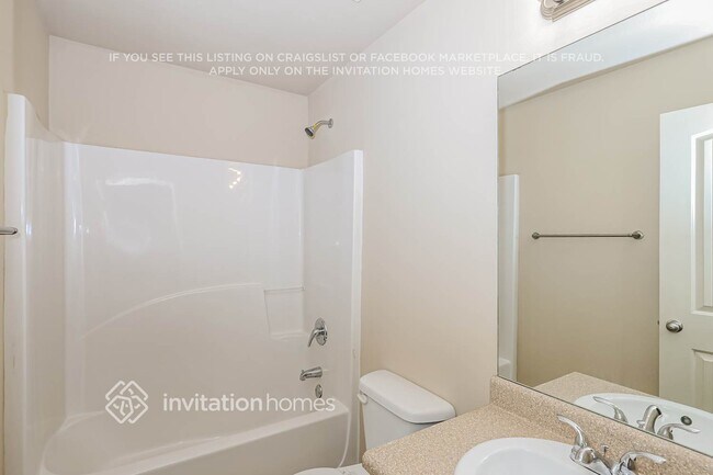 Building Photo - 119 Biscayne Terrace