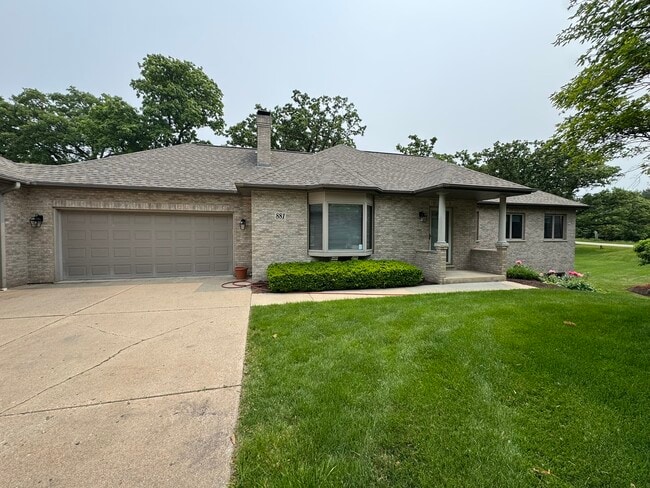 Primary Photo - 881 Glenmore Ct