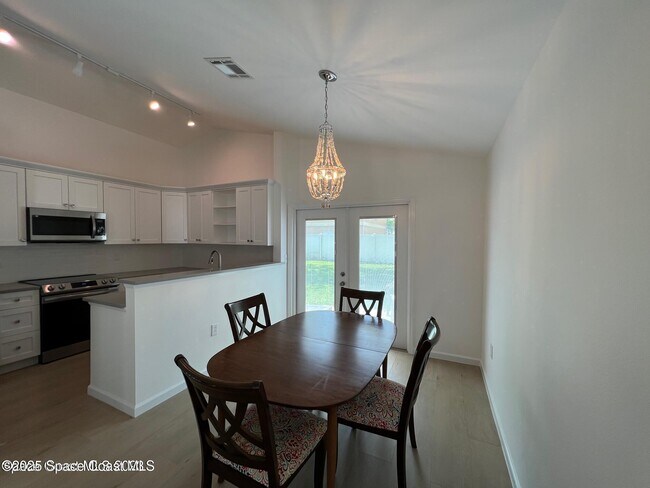 Building Photo - 1683 Cape Palos Dr