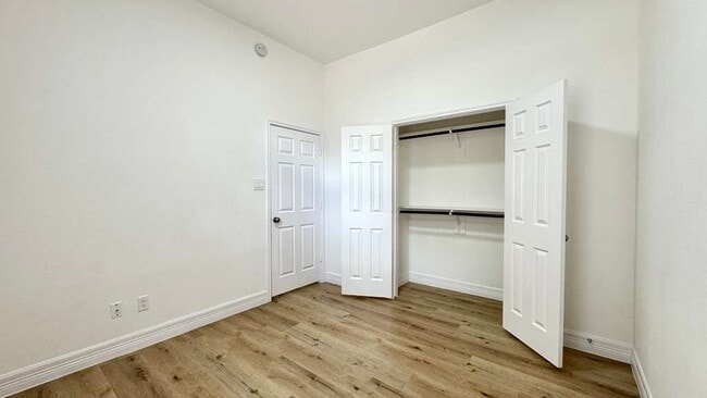 Building Photo - 7510 Golden Thistle Ln