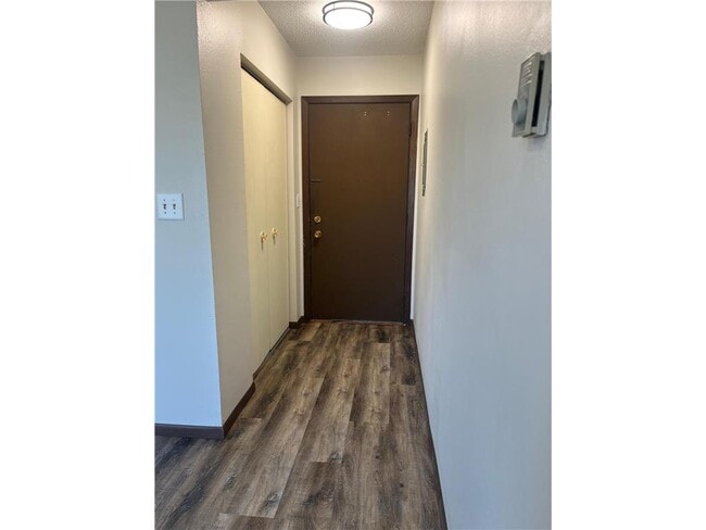 Building Photo - 301 W Bert St