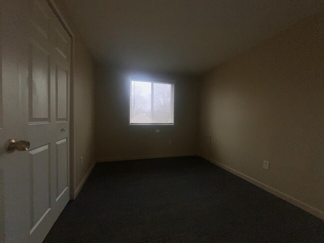 Building Photo - 12039 Rockland St