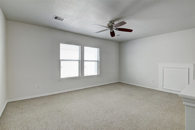 Building Photo - 7042 Plum Creek Terrace Ln