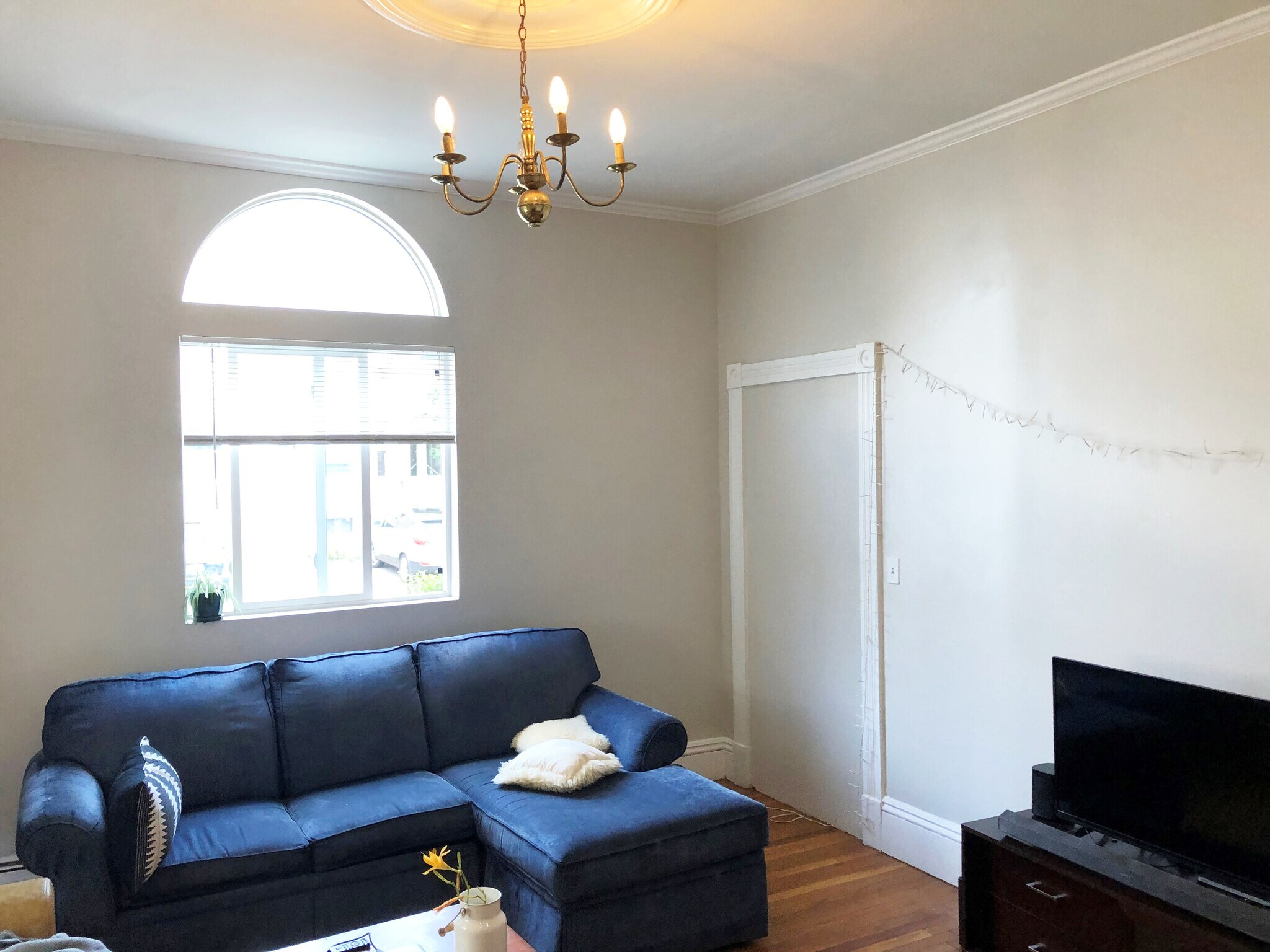 Building Photo - 15 Ashford St