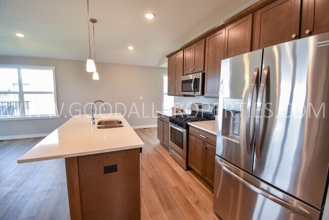 Building Photo - 3-Bedroom, 3-Bath Ranch Home in Waukee with Finished Basement & Pond Views