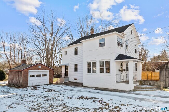 Building Photo - 26 Water St