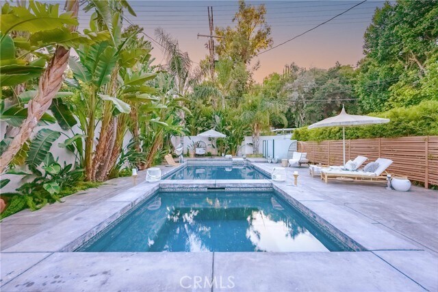 Building Photo - 4444 Canoga Ave