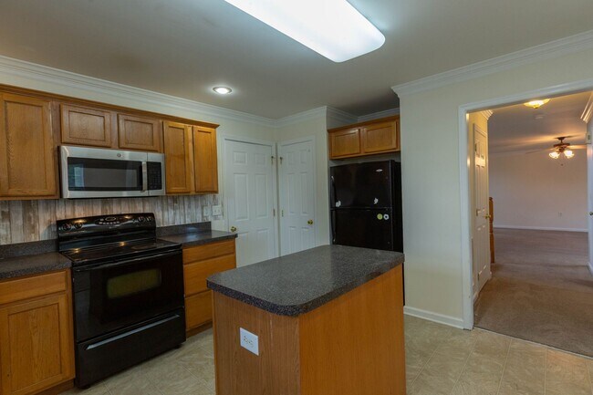 Building Photo - 59 Stork Ln