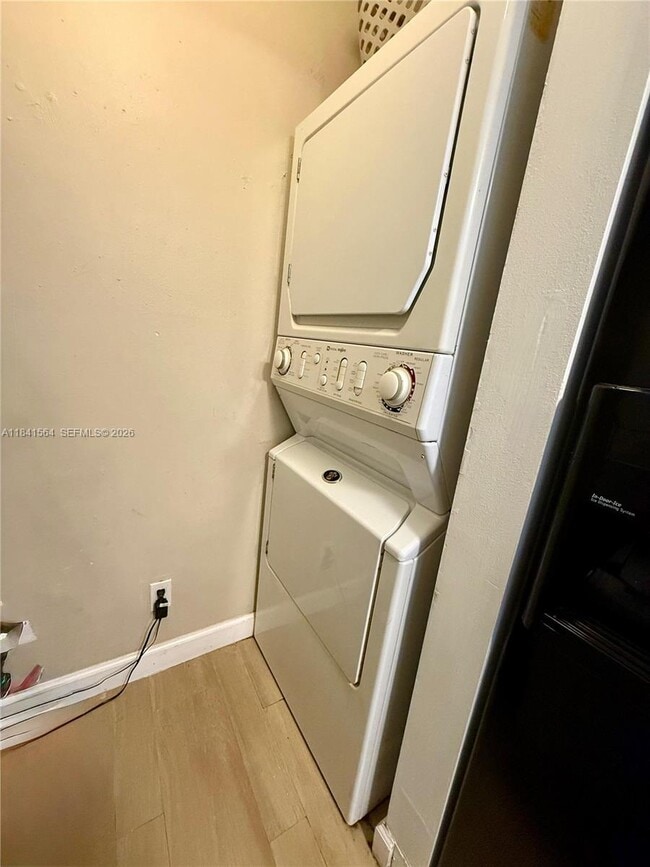 Building Photo - 770 Claughton Island Dr