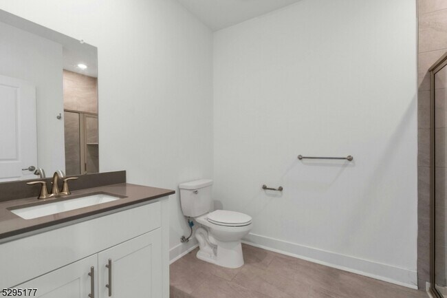 Building Photo - 19 Veterans Wy