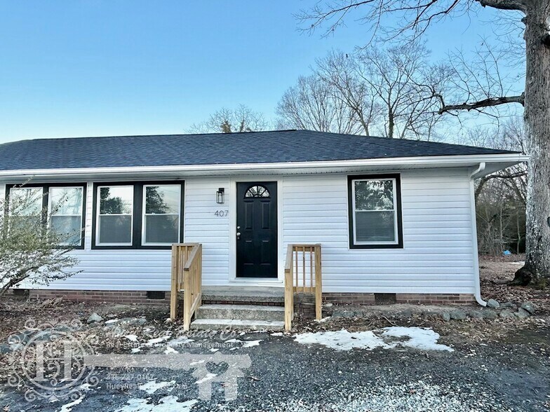 Building Photo - 407 Laurel Hill Dr